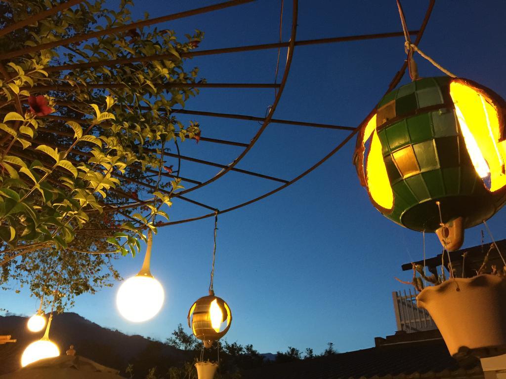 Hou Shan Ren Jia B&B 鹿野郷 エクステリア 写真